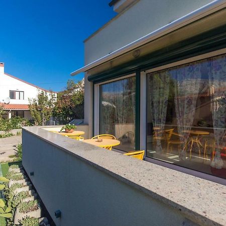Apartments & Rooms Ddd2 Baska  Exterior photo